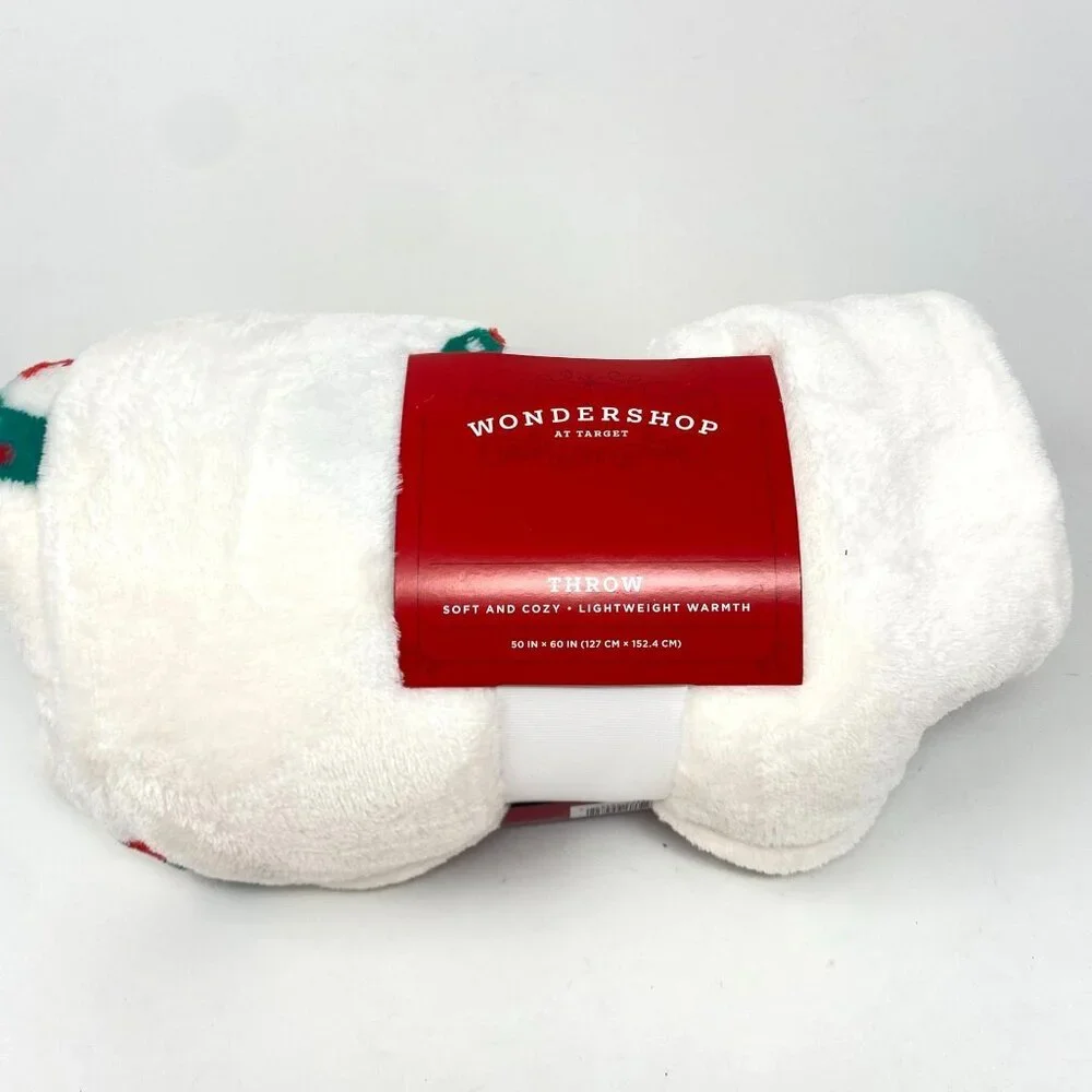Christmas Wreath Plush Throw Blanket Ivory/Green/Red - Wondershop™ 50